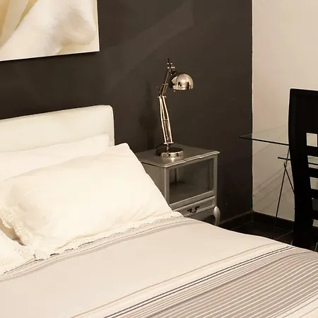 Glamour Alba Apartament *